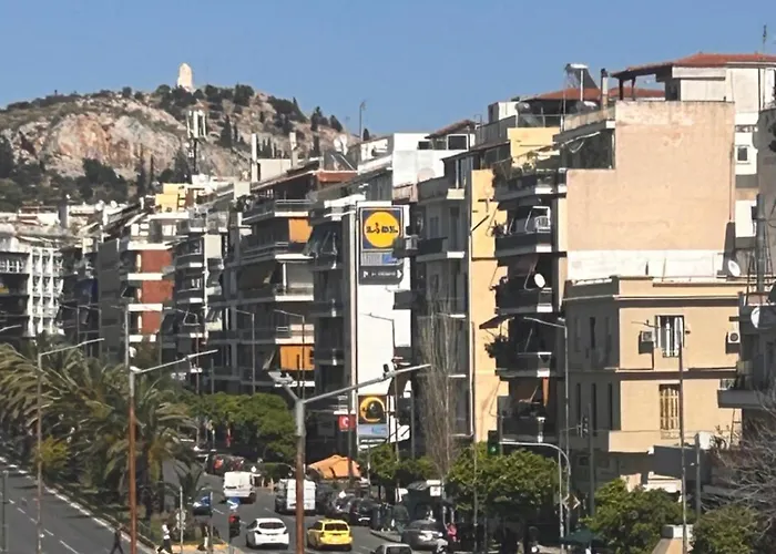 O Live Athens